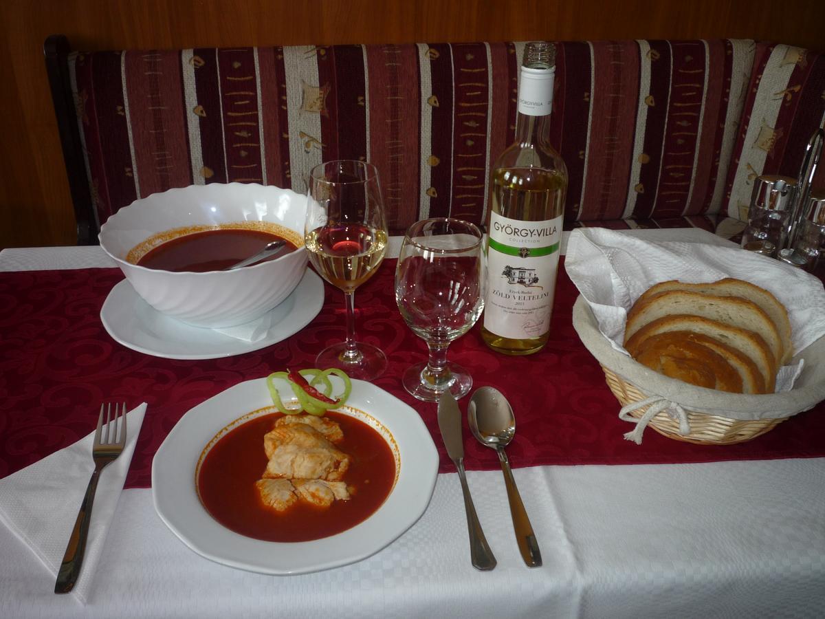Hableany Hotel Tiszafured Ngoại thất bức ảnh